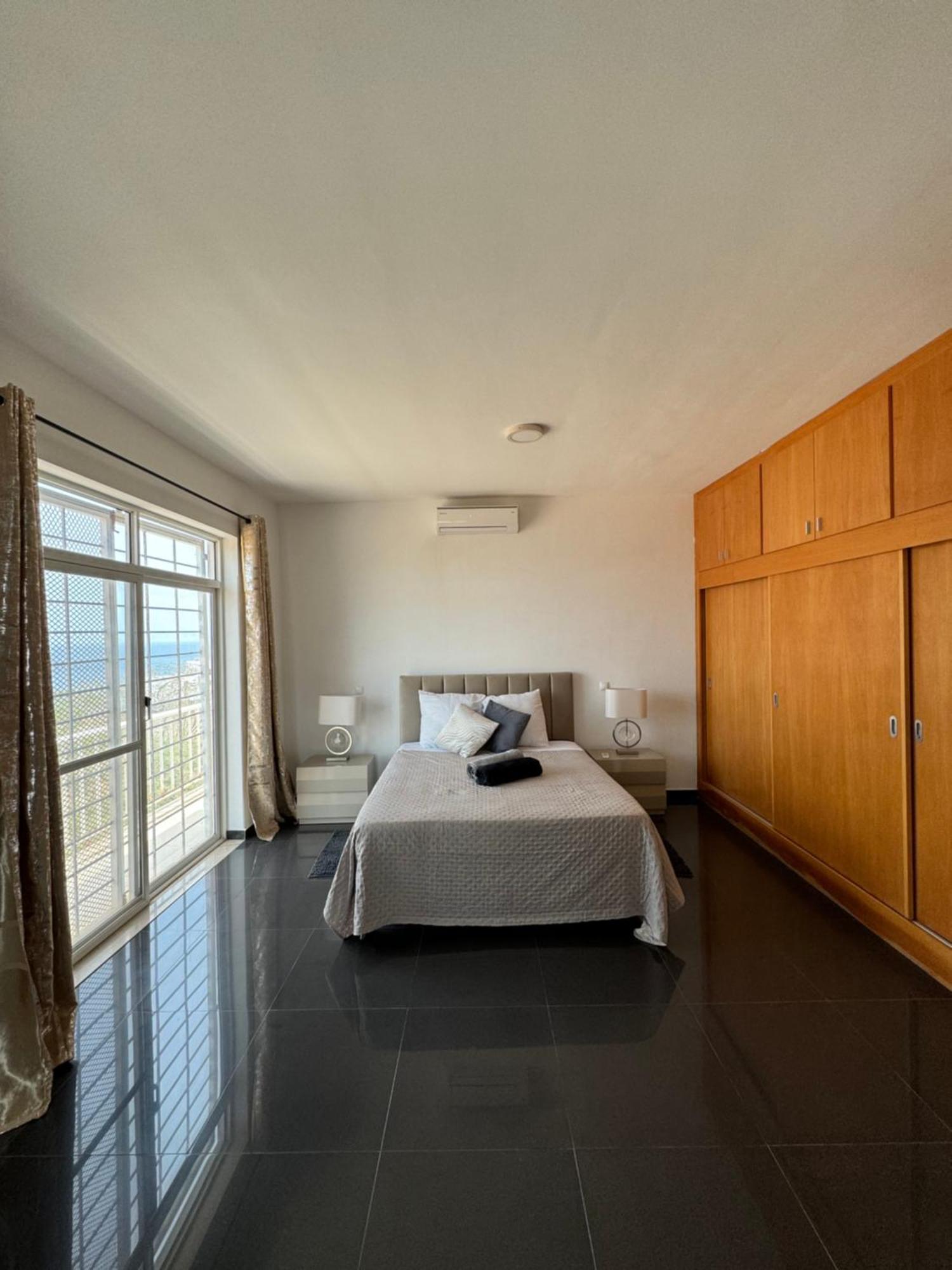 Villa Residencial Eunice Прайя Экстерьер фото