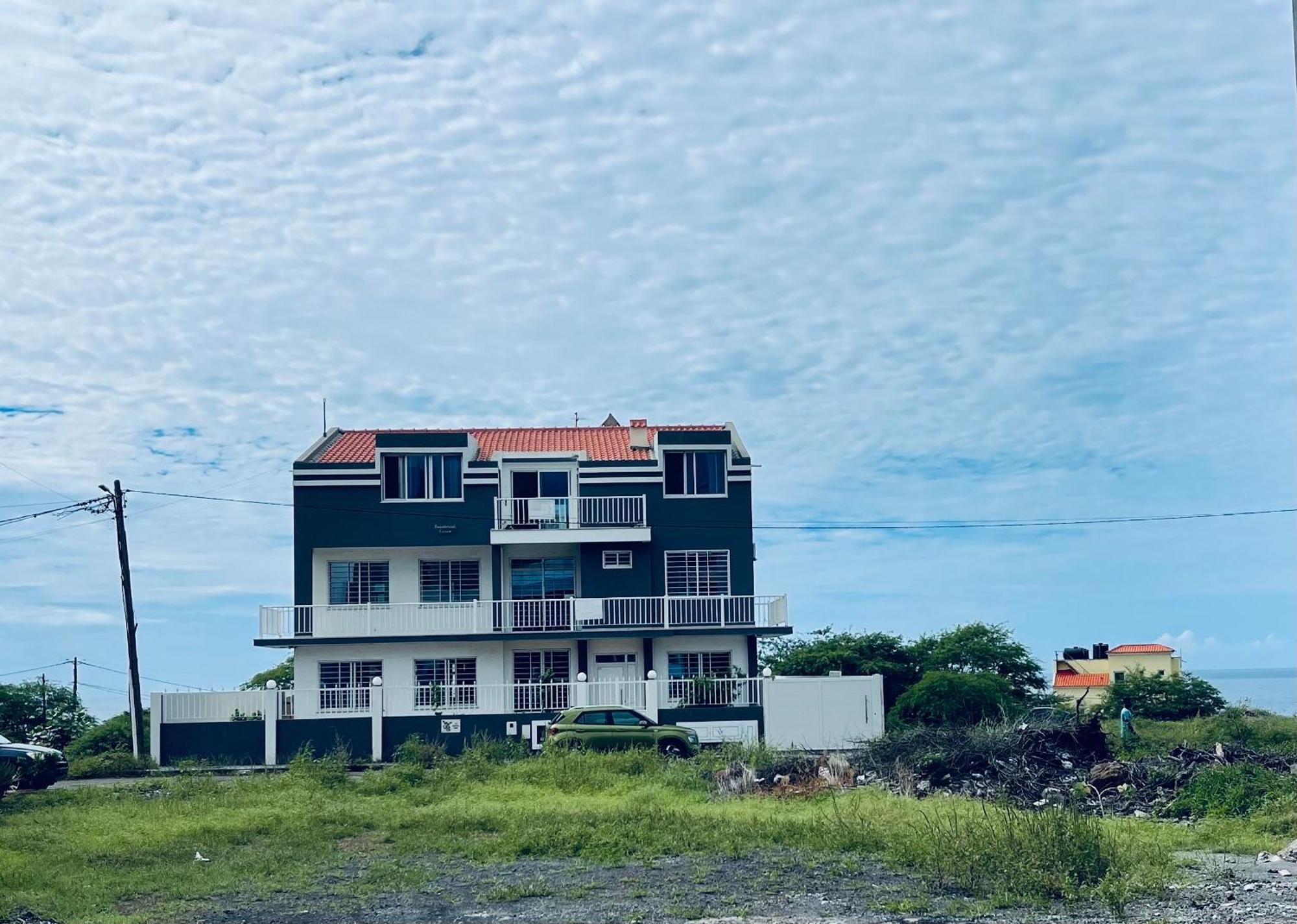Villa Residencial Eunice Прайя Экстерьер фото