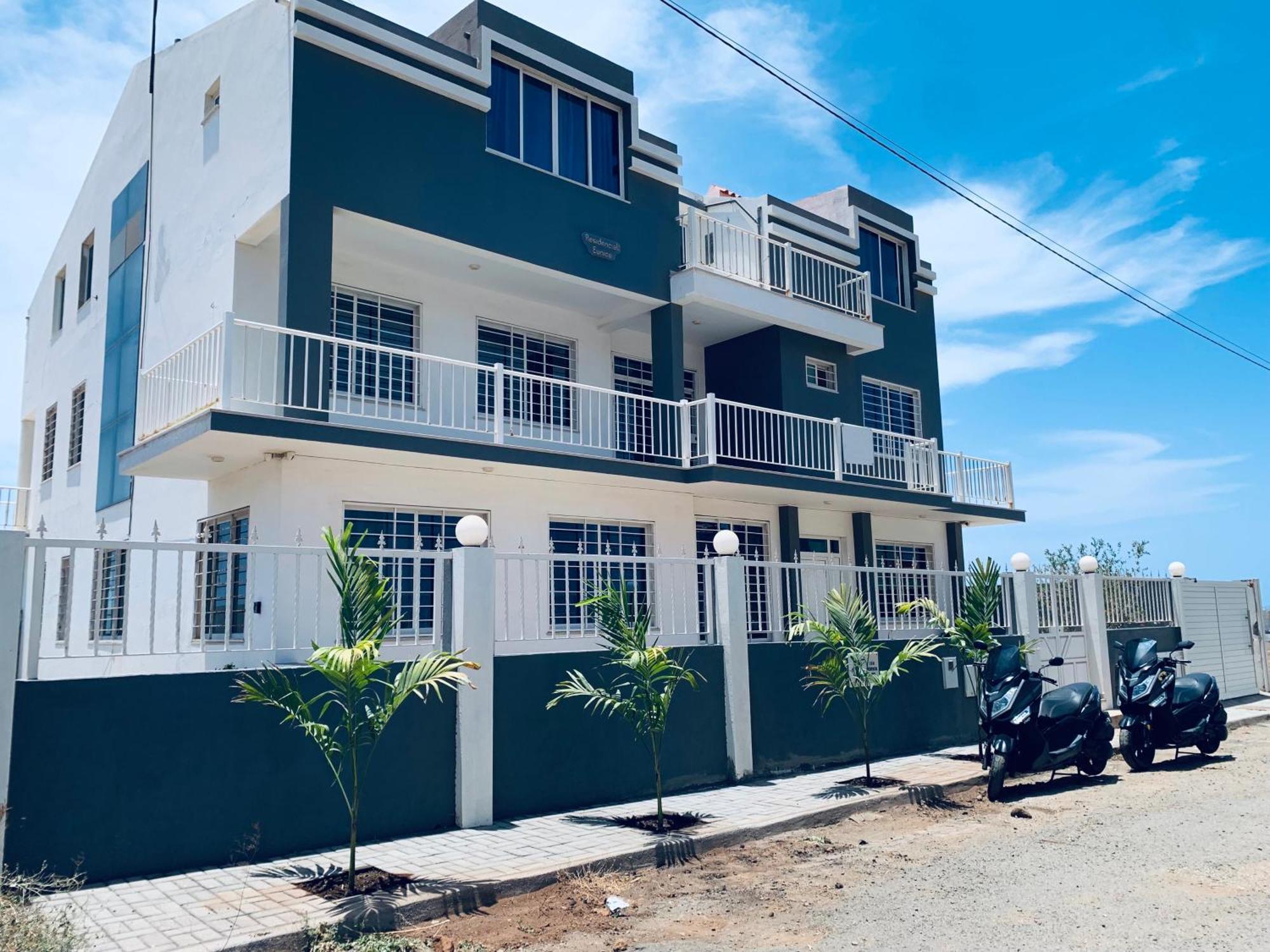 Villa Residencial Eunice Прайя Экстерьер фото
